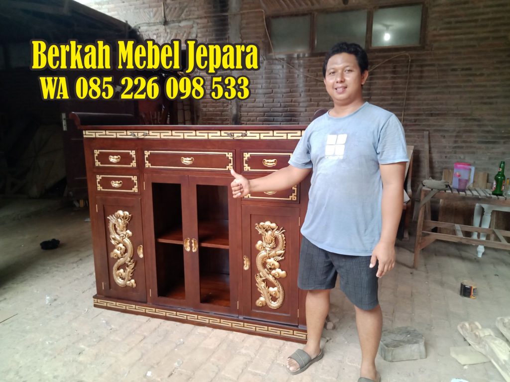 Lemari Meja Altar Sembahyang