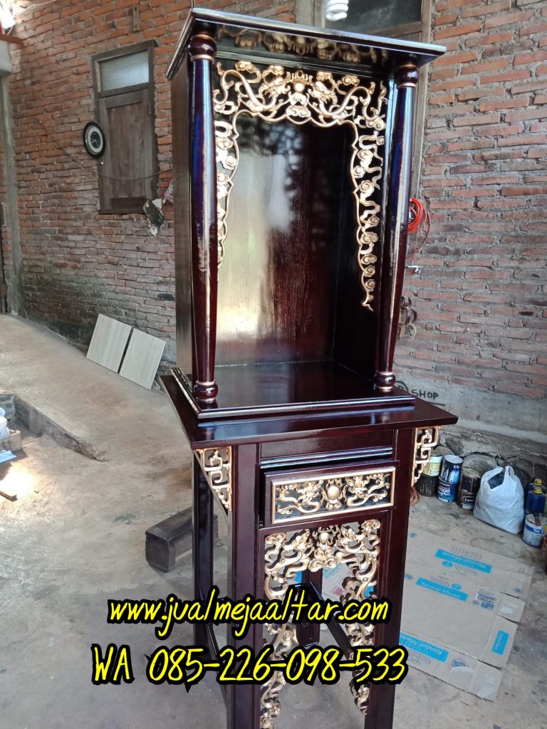 Feng Shui Meja Altar Sembahyang