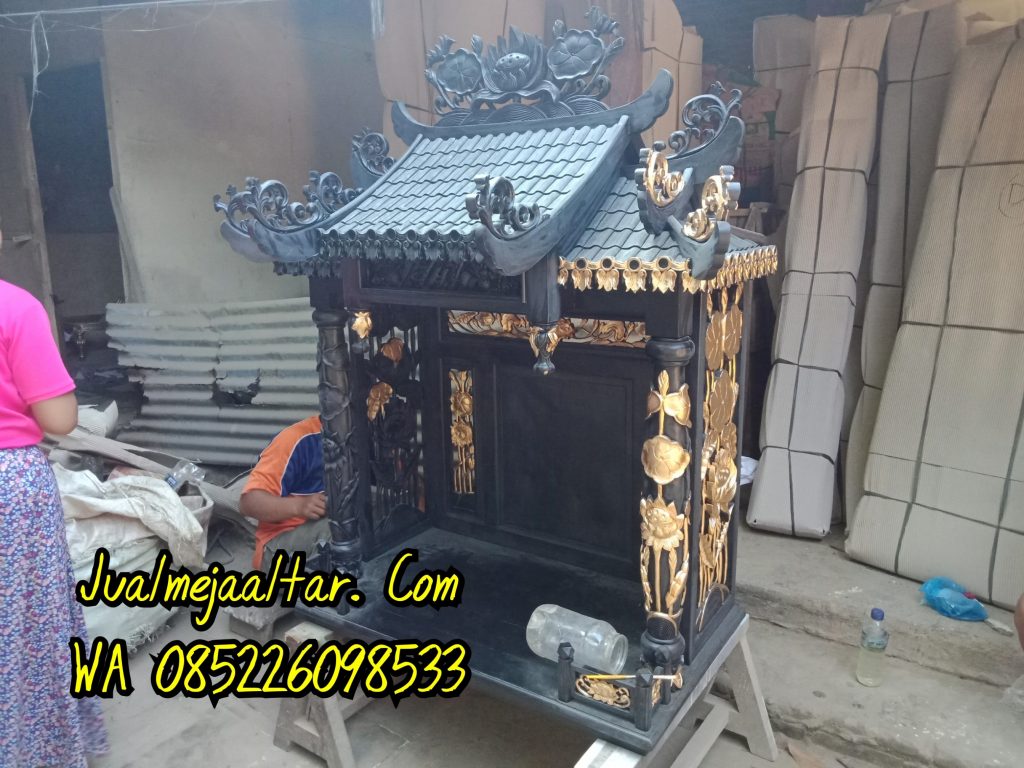 Altar Sembahyang Di Rumah