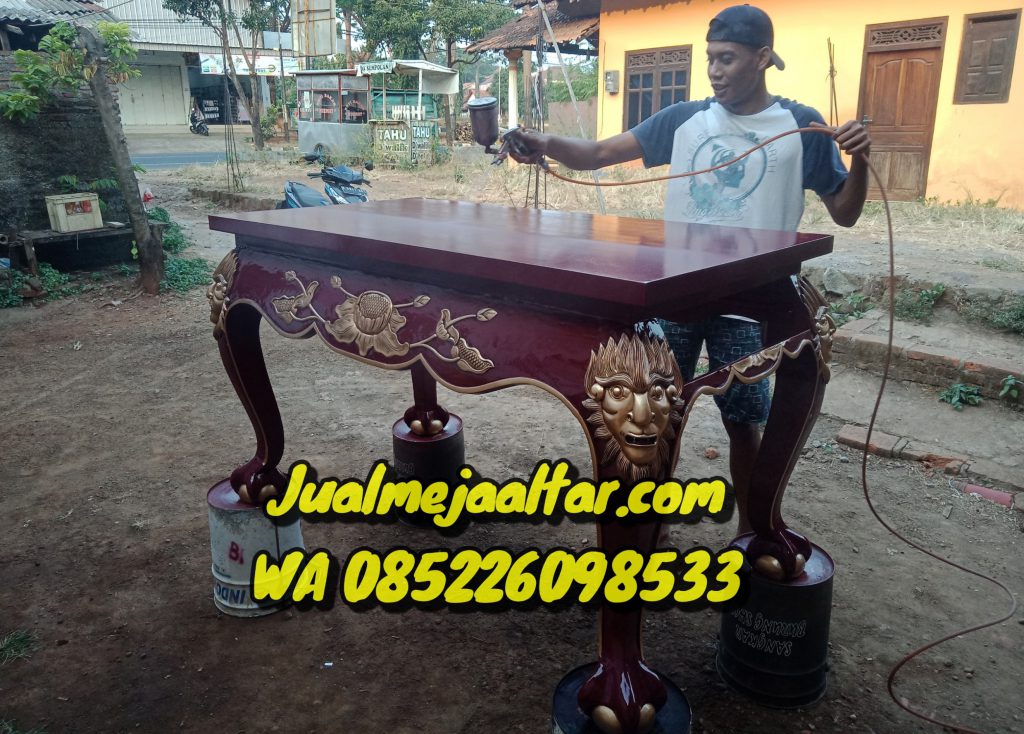 Pengrajin Meja Altar Sembahyang Jepara